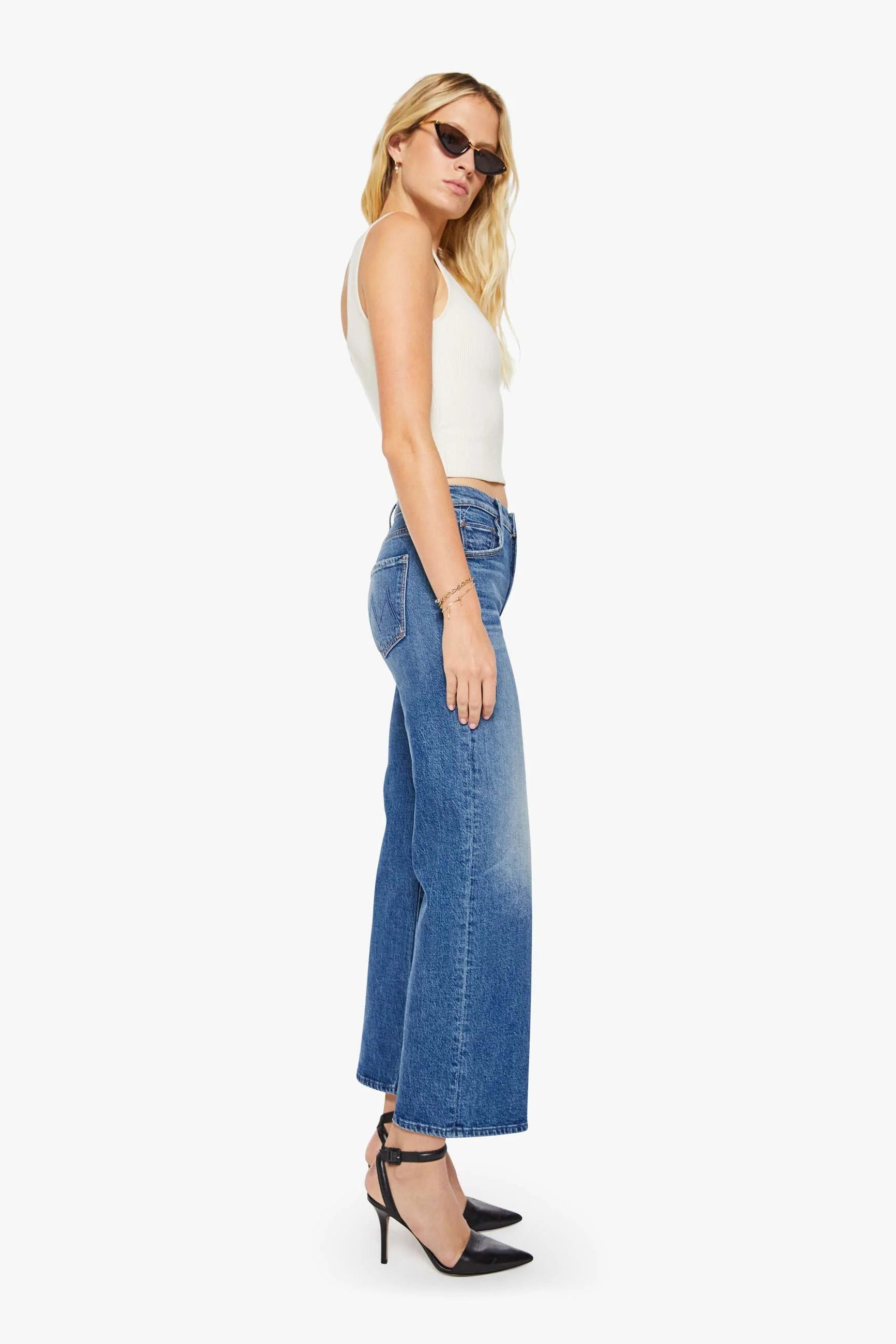 Mother The Mid Rise Maven Flood Jean in Thrill Seeker | Mother The Mid Rise Maven Flood Jean in Thrill Seeker | Shop EleanorShop Eleanor
