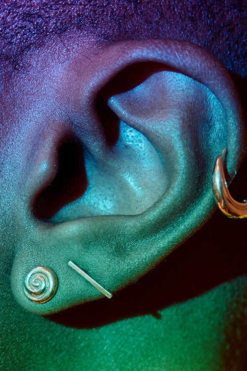 Linear Stud - Single
