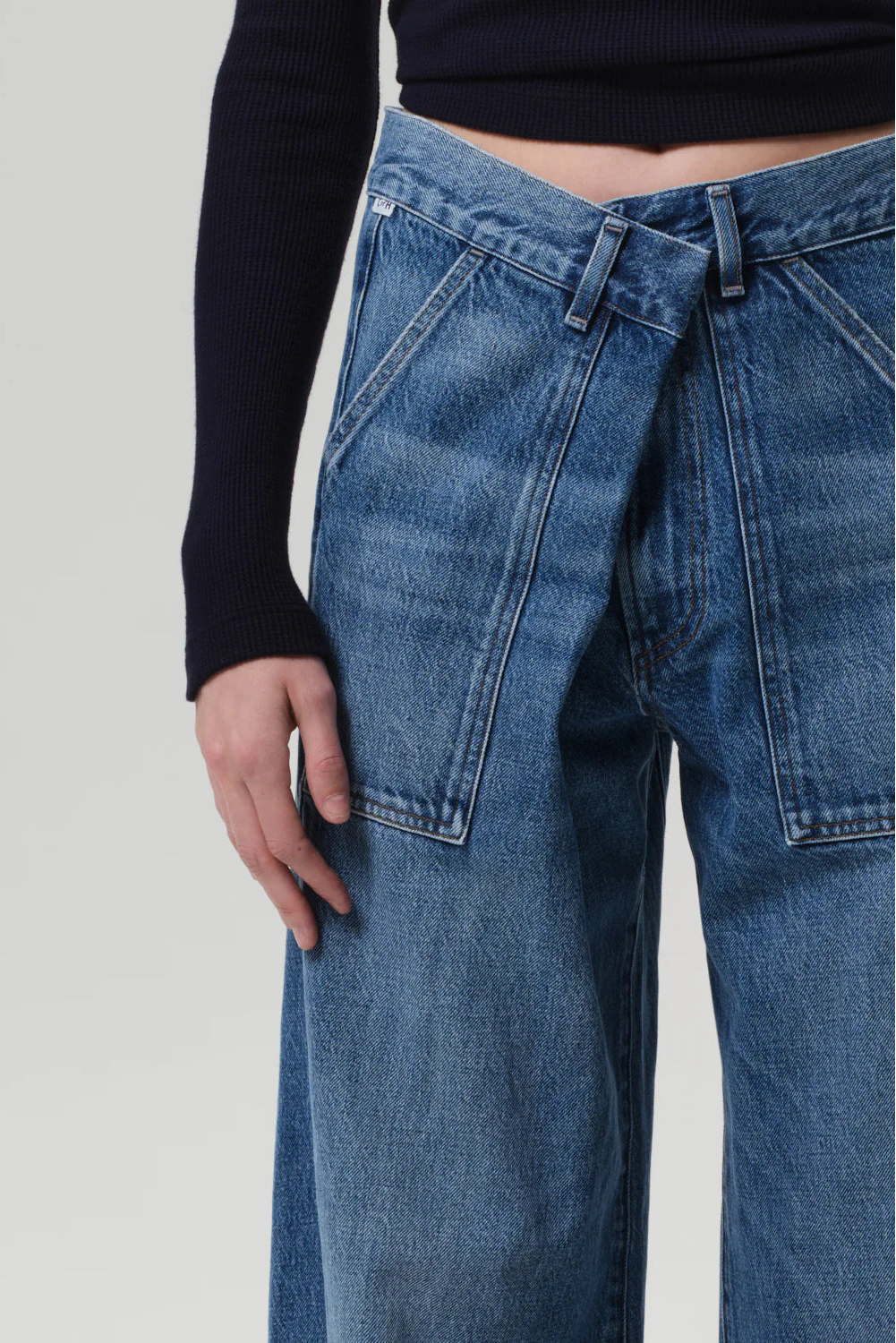 Citizens of Humanity Cross Front Elevated Ines Utility Trouser in Ines | Shop Eleanor - Women's Luxury Boutique in Louisville