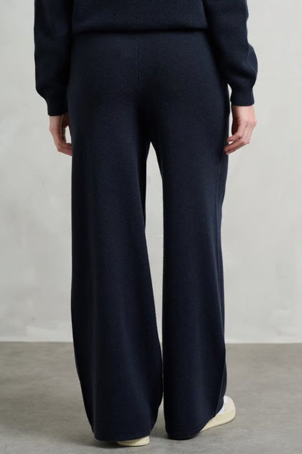 Jumper 1234 Wide Leg Full-Length Cashmere and Merino Wool Joggers in Navy | Shop Eleanor - Women's Online Luxury Apparel