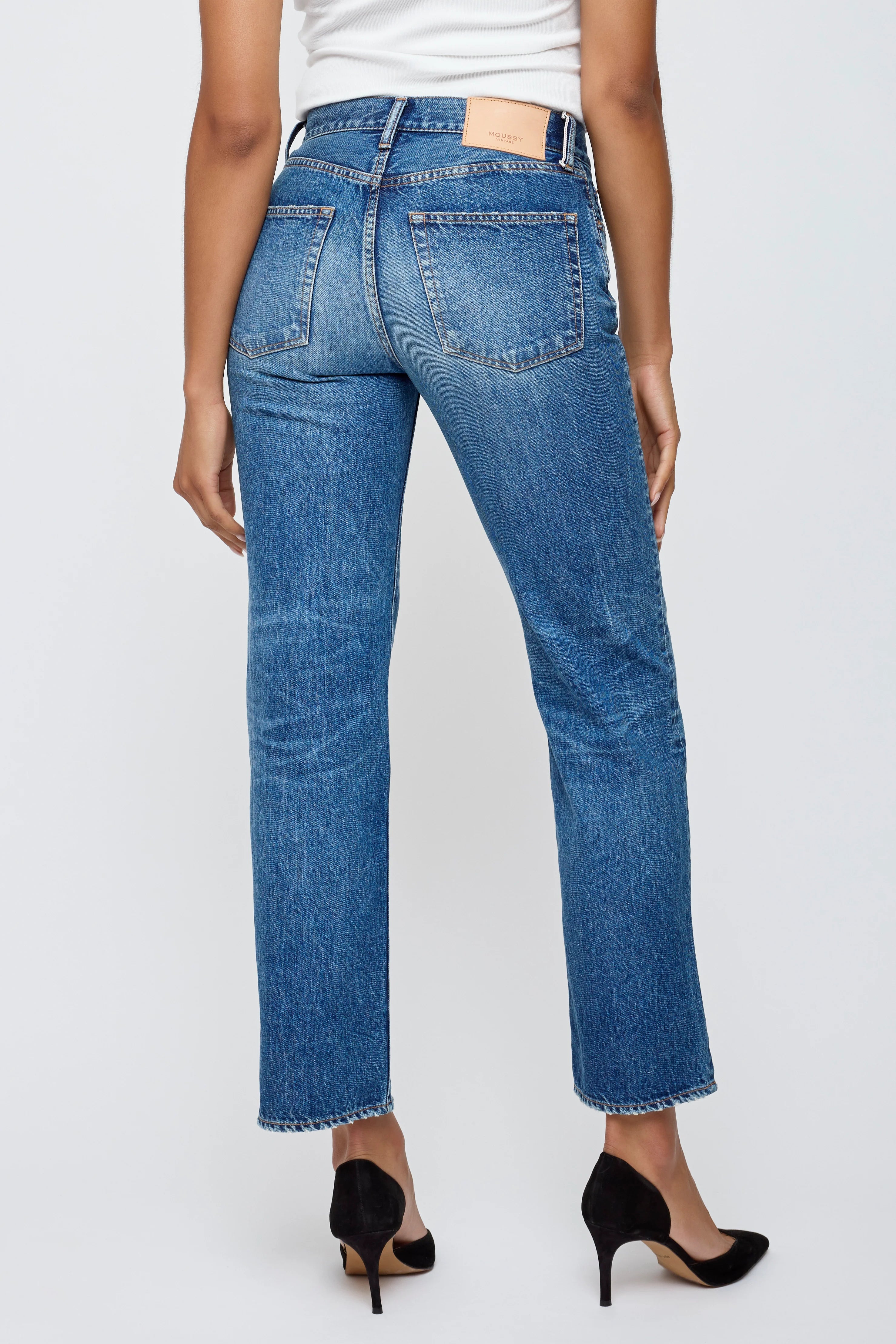 Moussy Vintage Sunset Straight Slim Fit Denim Jean | Shop Eleanor - Women's Designer Boutique in Louisville, Colorado