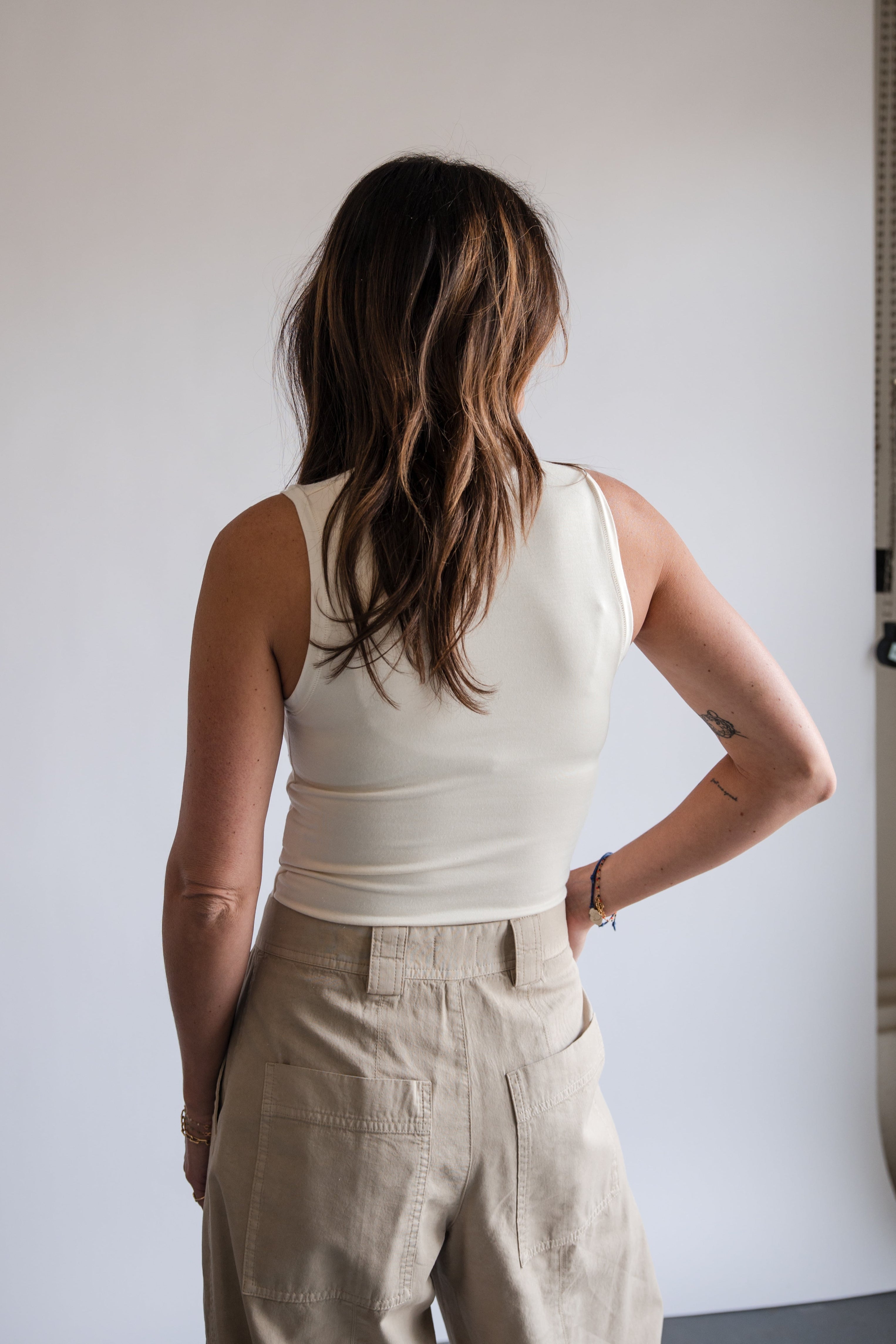Éterne Harlow Sleeveless Mock Neck Tank in Ivory | Shop Eleanor