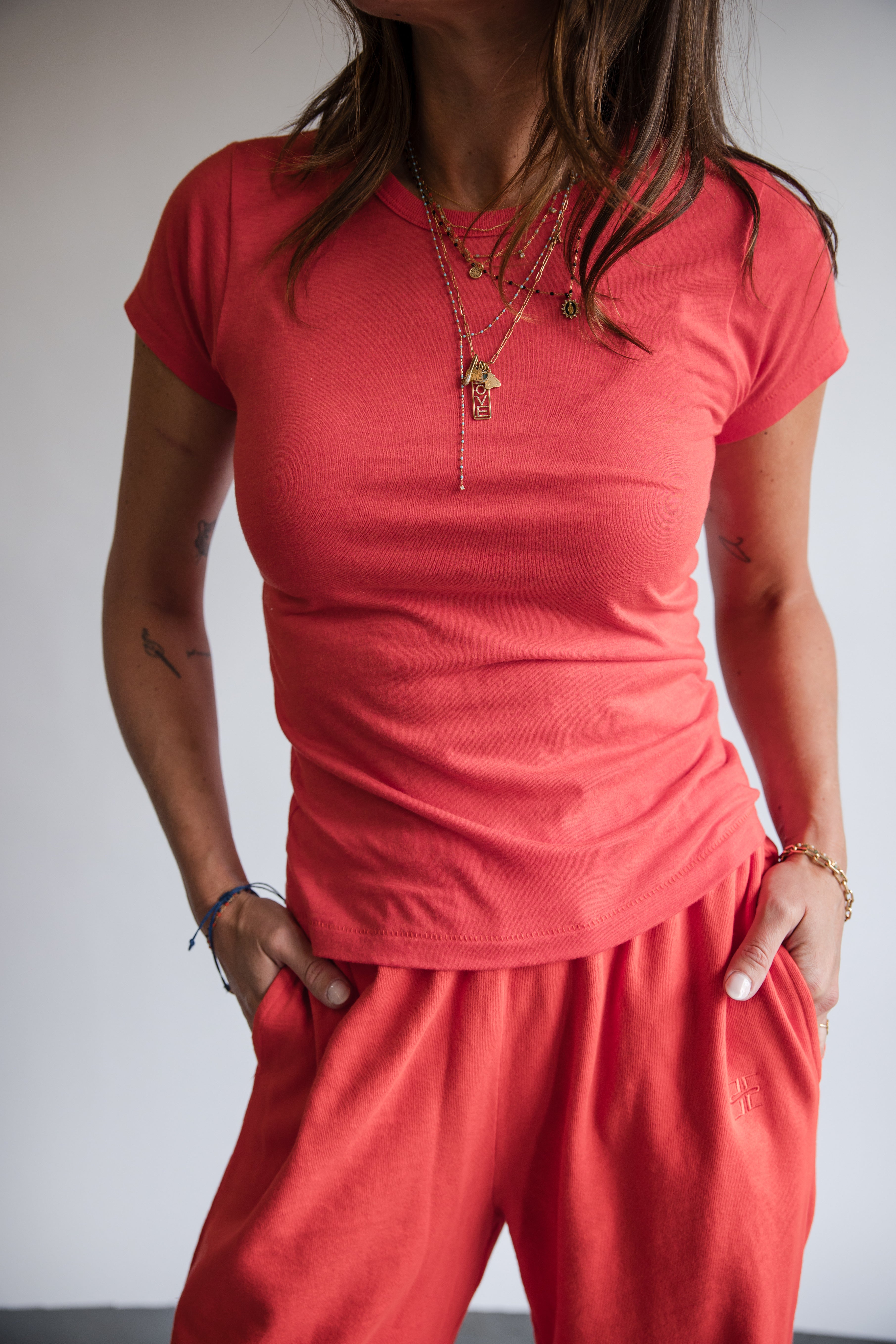 Éterne Fitted Short Sleeve Crewneck in Poppy | Shop Eleanor