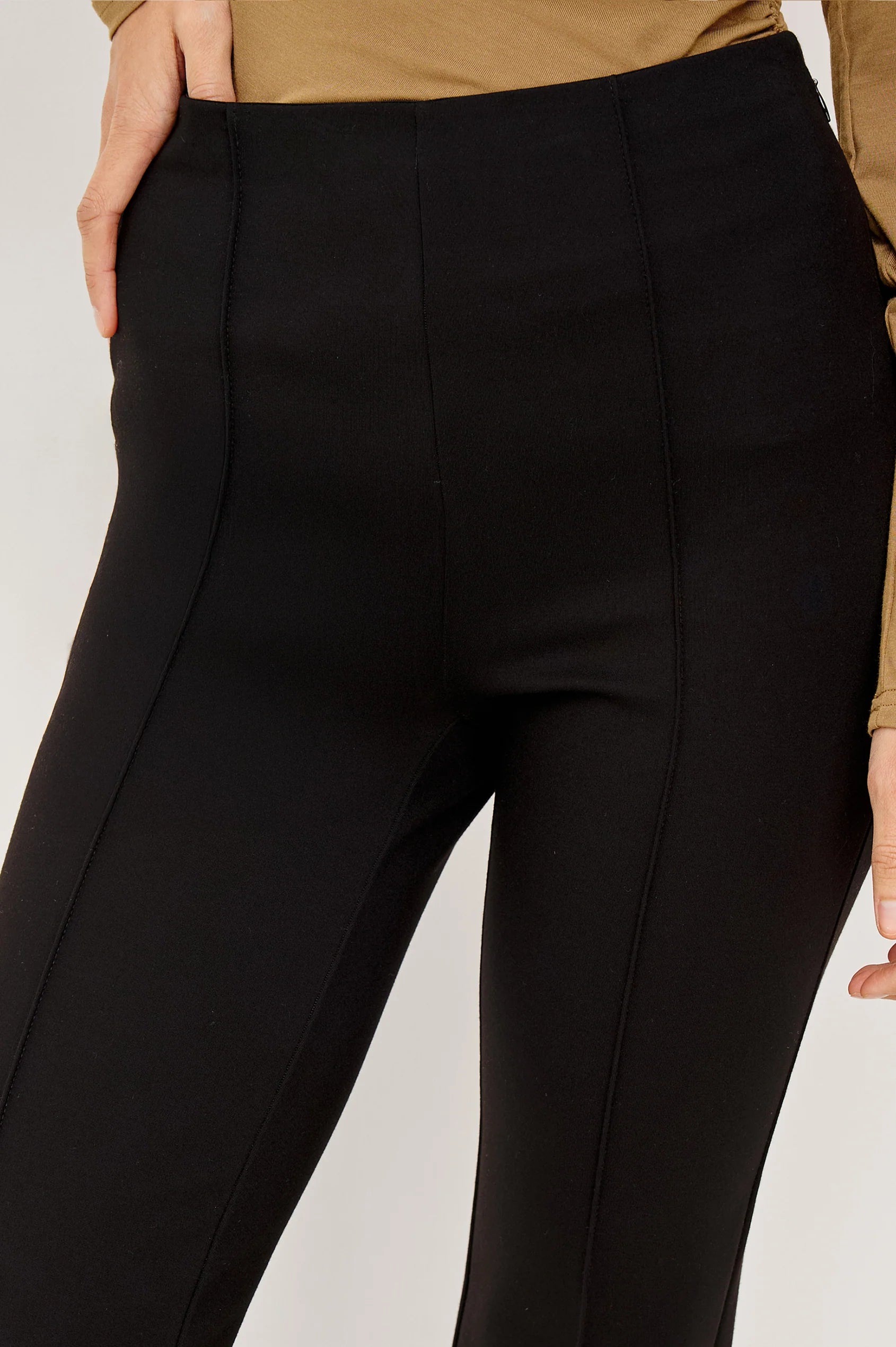 Rails Auray Cropped Trouser in Black | Shop Eleanor - Women's Bottoms