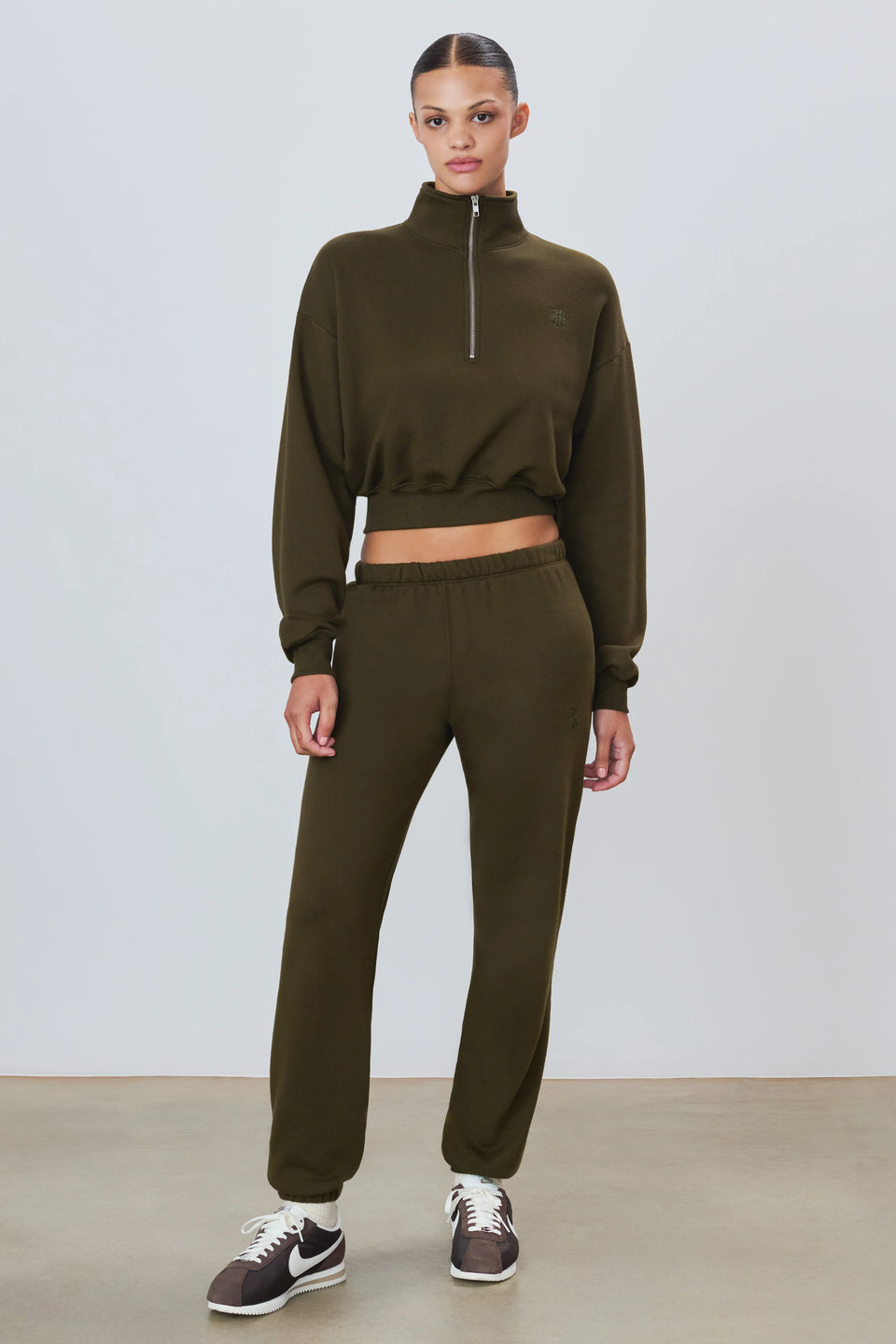 Eterne Classic Sweatpant in Moss | Shop Eleanor