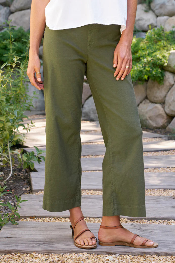 The Frank & Eileen Wexford Trouser in Hunter Green | Shop Eleanor - Women's Designer Clothing Boutique in Colorado
