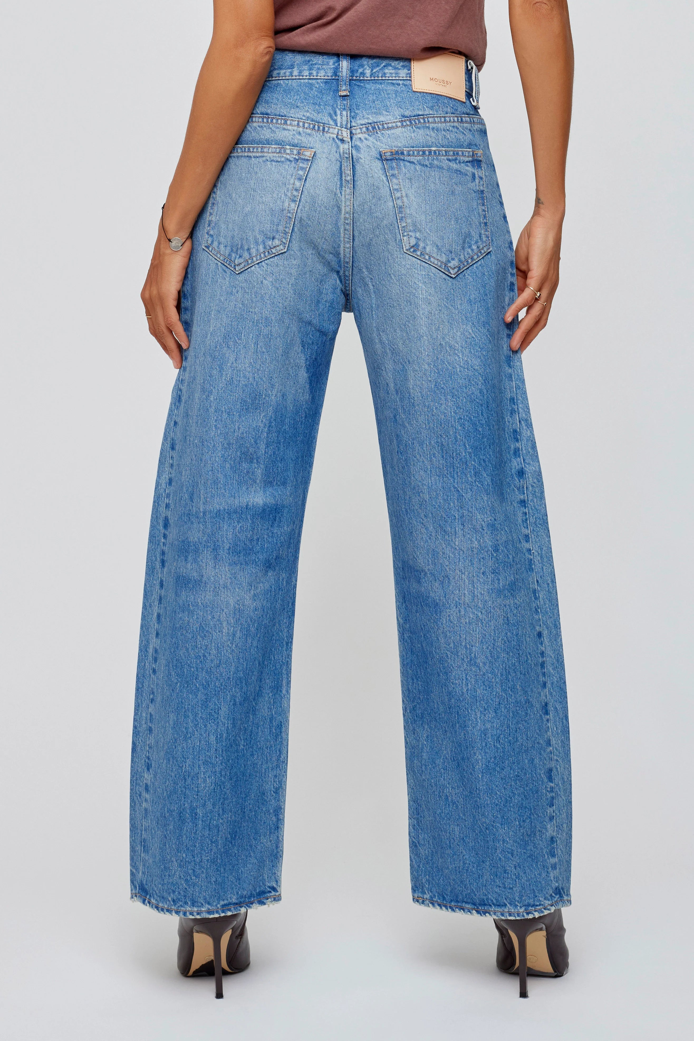 Moussy Vintage Bayard Side Line Cocoon Japanese Denim Jean in Blue | Shop Eleanor