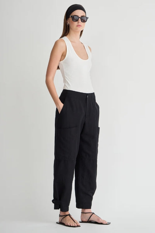 Women's Bottoms | Shop Eleanor