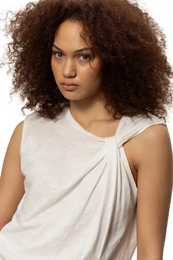 Sanctuary Asymmetrical White Twisted Muscle Tee | Shop Eleanor - Women's Boutique