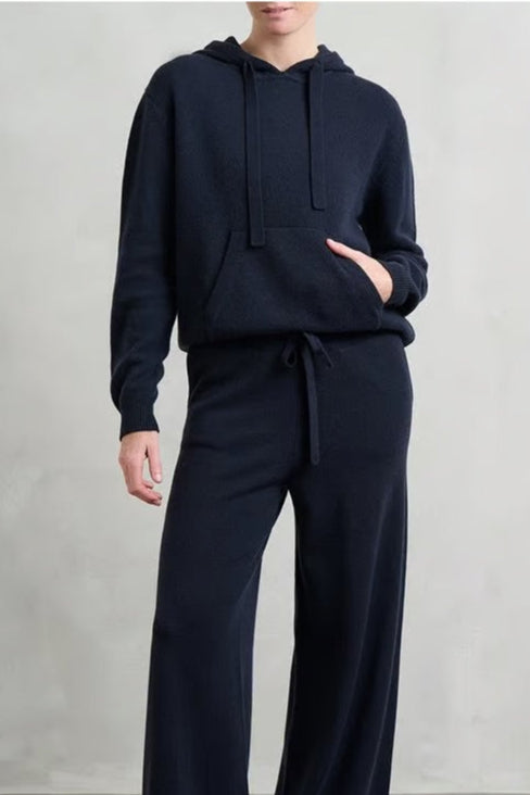 Jumper 1234 Oversize Soft Cashmere Lounge Hoodie | Shop Eleanor - Women's Online Luxury Apparel Boutique