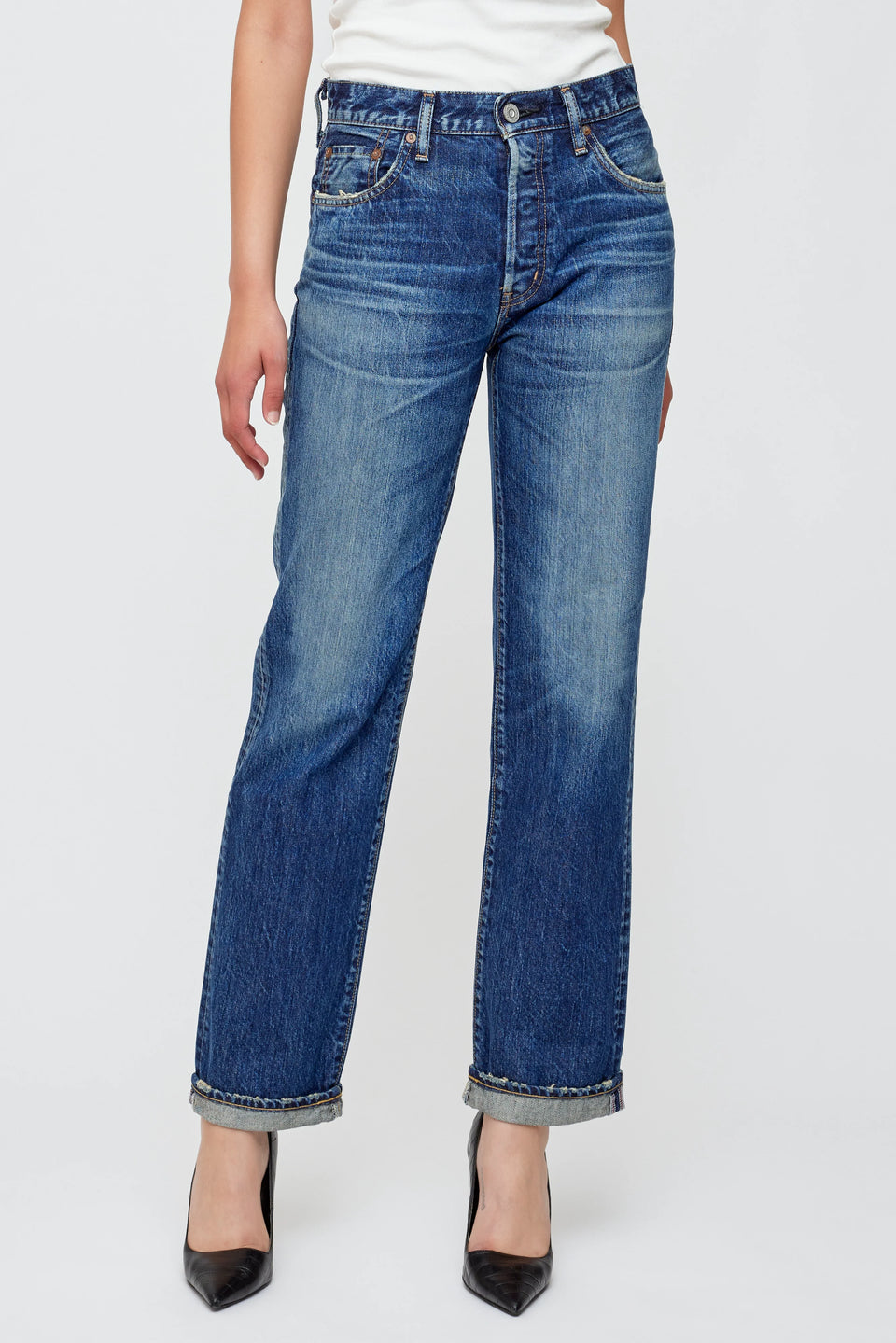 Moussy Vintage Pierson Straight Jeans Front | Shop Eleanor