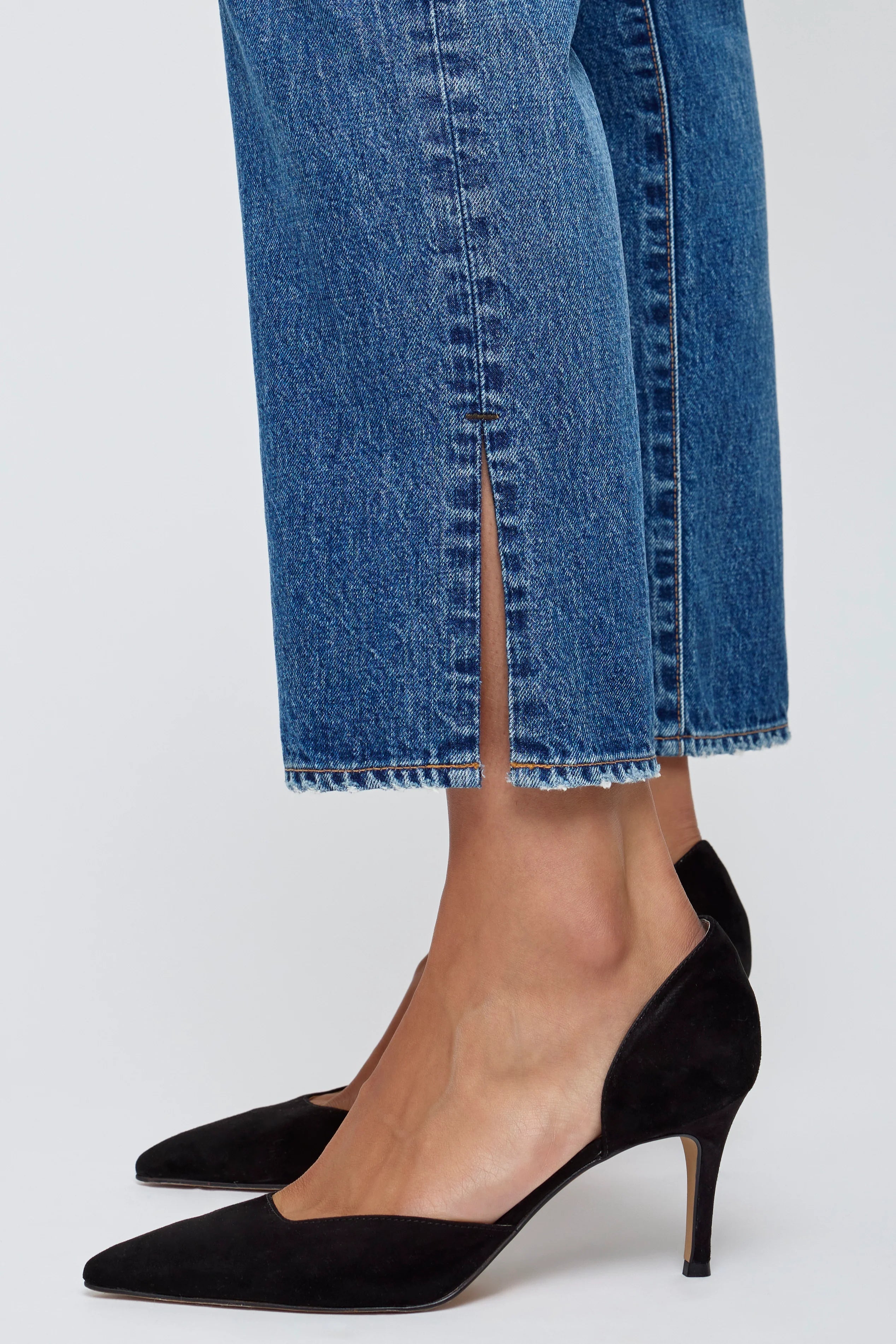 Moussy Vintage Sunset Straight Mid Wash Denim Jean | Shop Eleanor - Women's Clothing Boutique in Louisville