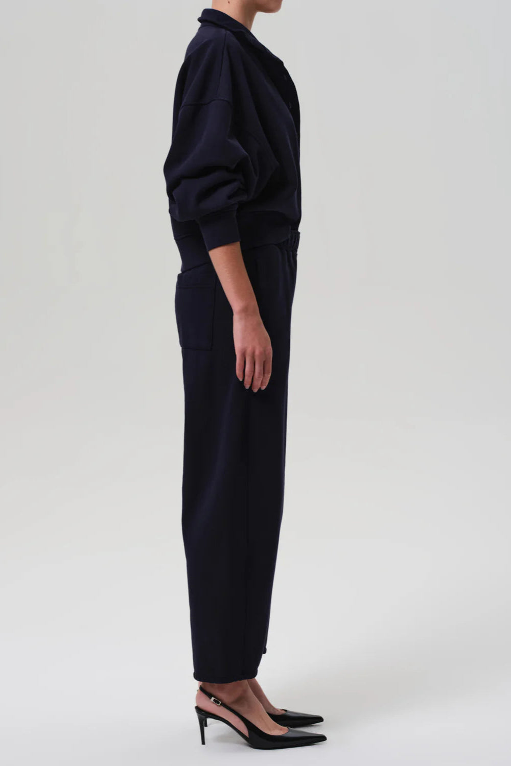 Citizens of Humanity Miro Wide Leg Tapered Sweatpant in Navy | Shop Eleanor  - Women's Luxury Boutique near Denver 