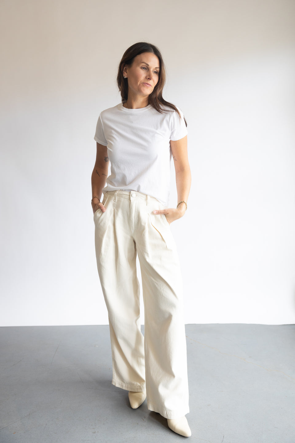 AMO Mary Slouch Trouser in Porcelain | Shop Eleanor 