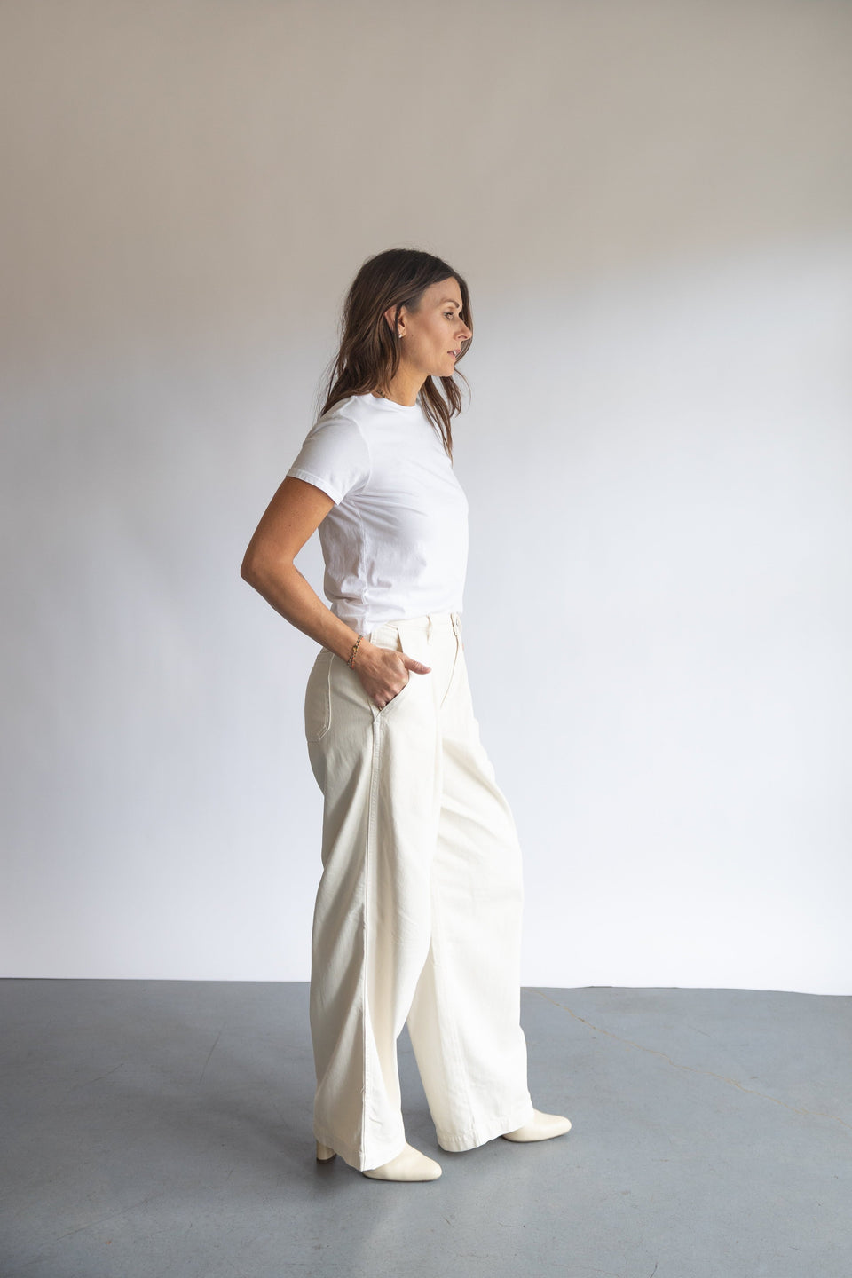 AMO Mary Slouch Trouser in Porcelain | Shop Eleanor 