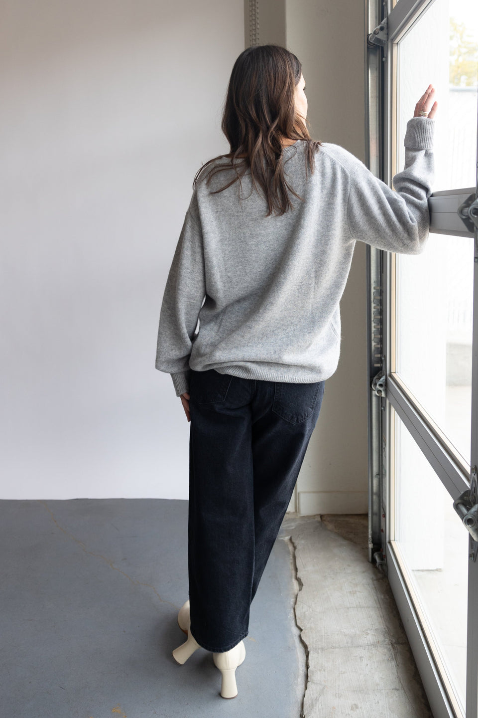 Éterne James Sweater | Shop Eleanor