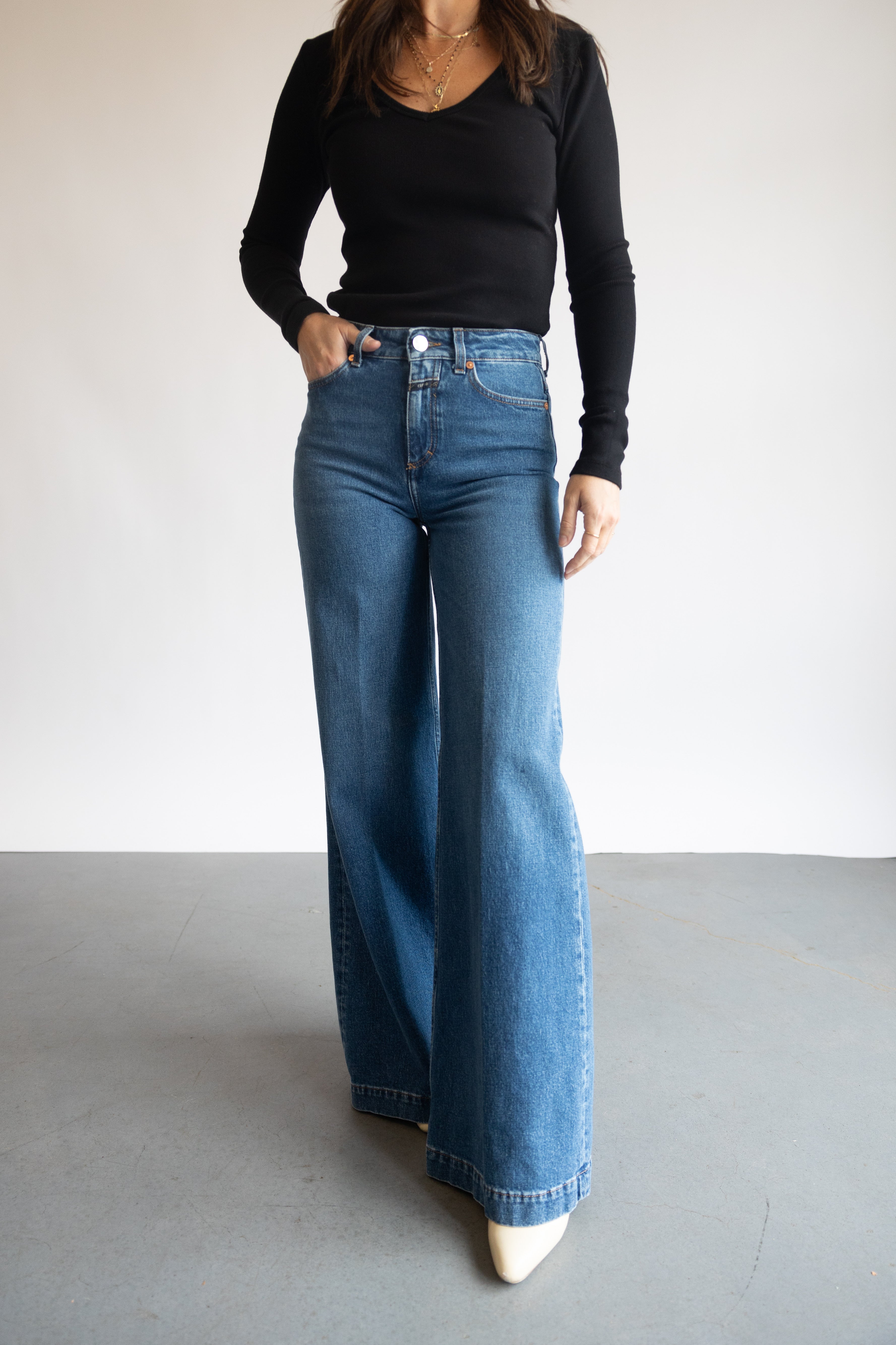 The Closed Denim Glow-Up Pant in Mid Blue | Shop Eleanor 