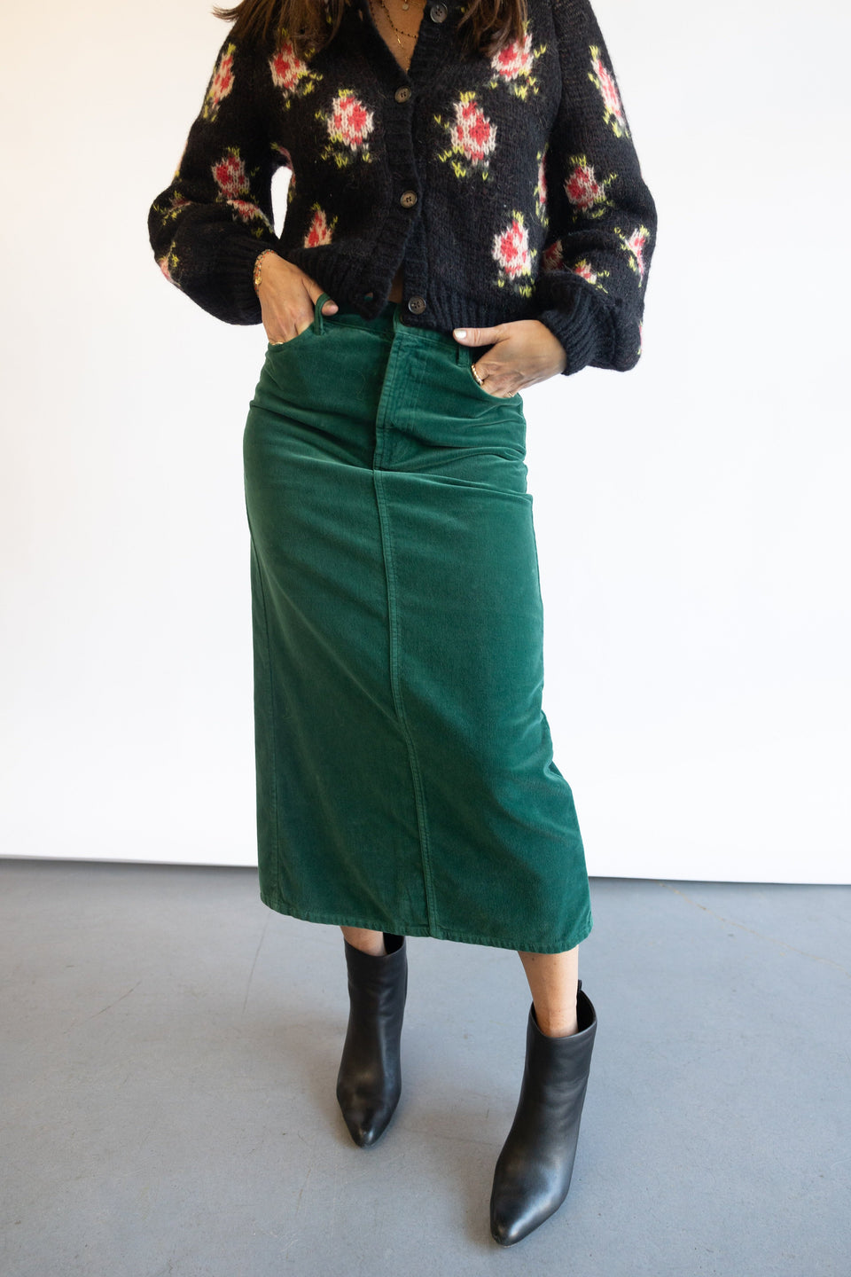 The Great Velvet Column Skirt in Emerald | Shop Eleanor