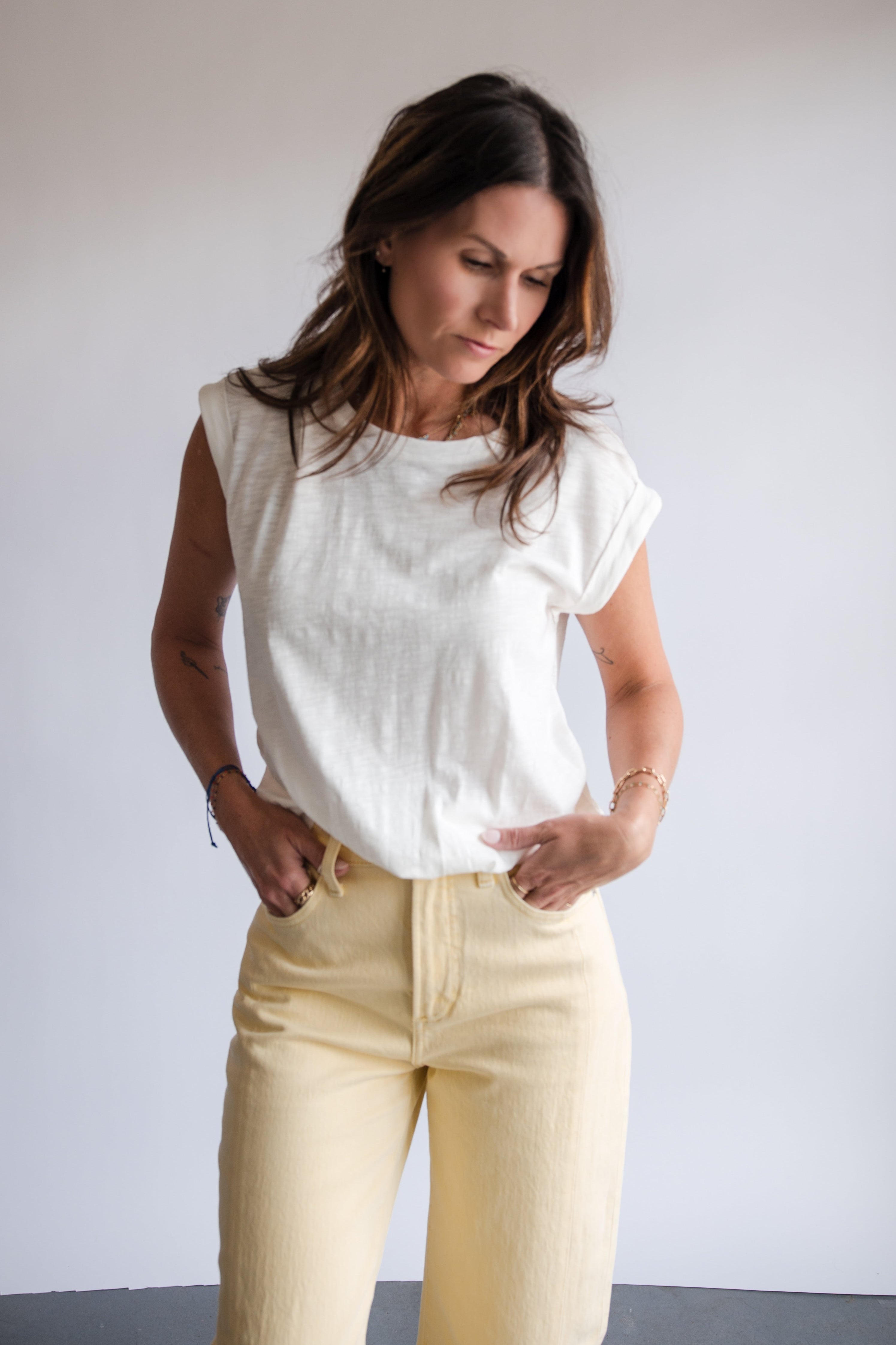 Sanctuary Knotted Muscle Tee in White | Shop Eleanor