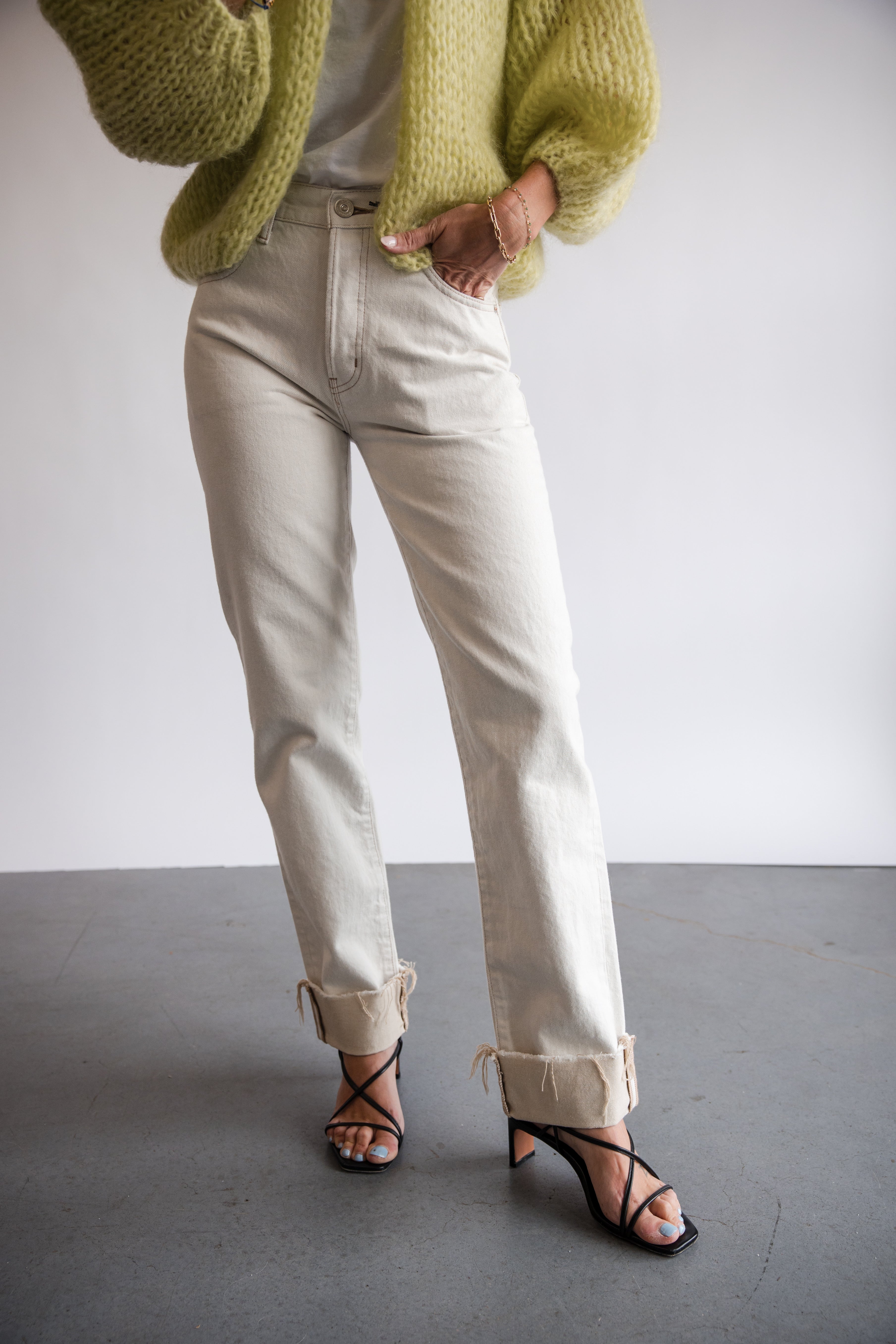 Moussy Vintage Bellport Straight Long Denim Jean in White | Shop Eleanor