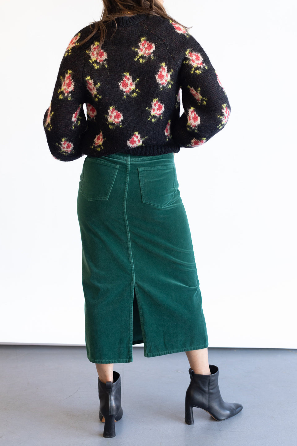 The Great Velvet Column Skirt in Emerald | Shop Eleanor