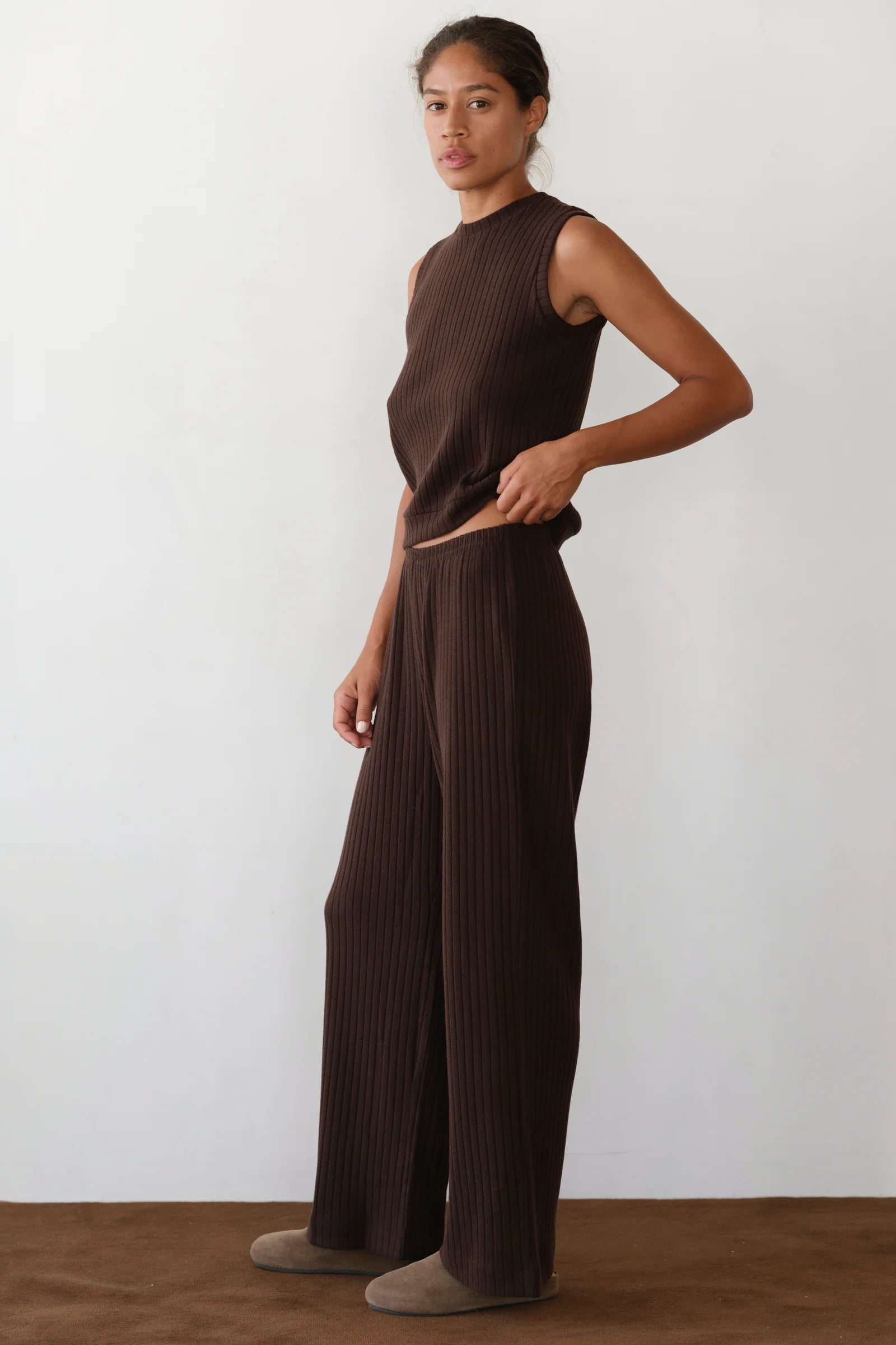 Donni Sweater Rib Simple Pant in Espresso | Shop Eleanor 