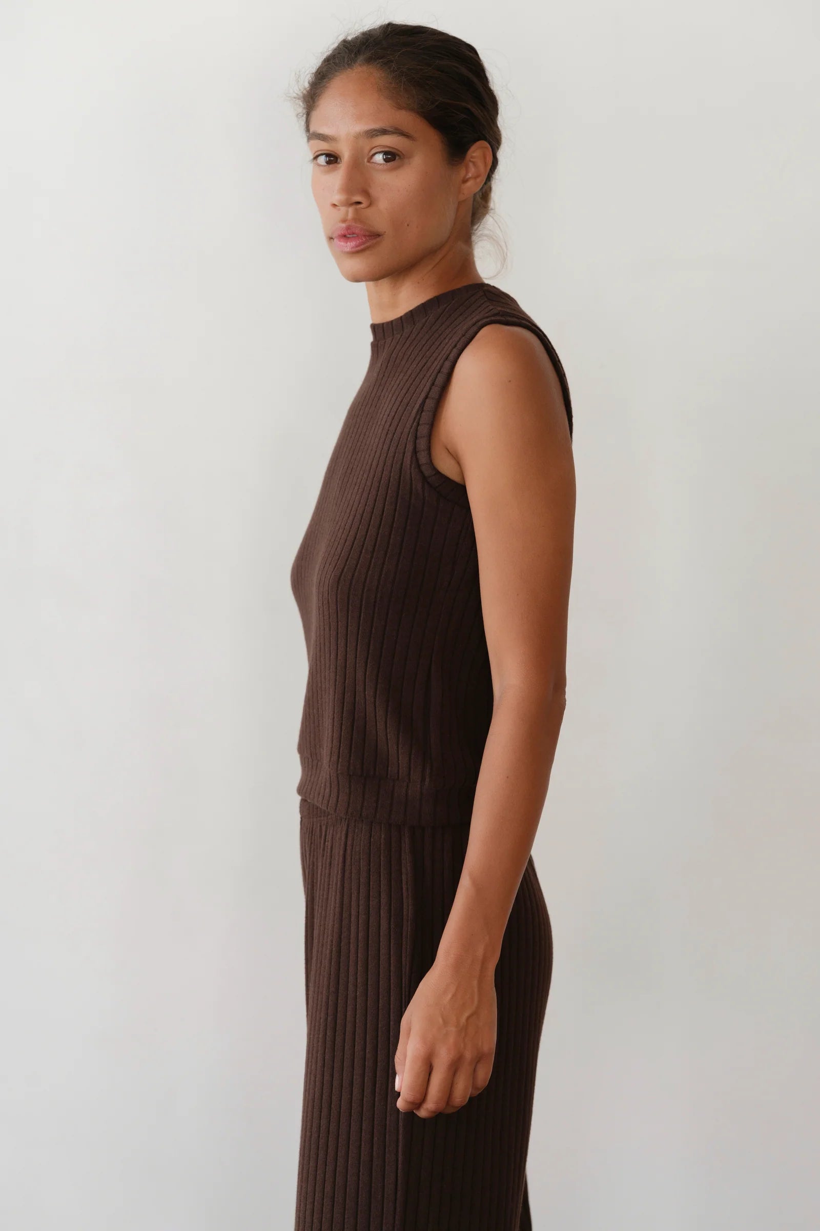 Donni Sweater Rib Shell in Espresso | Shop Eleanor - Women's Luxury Knitwear