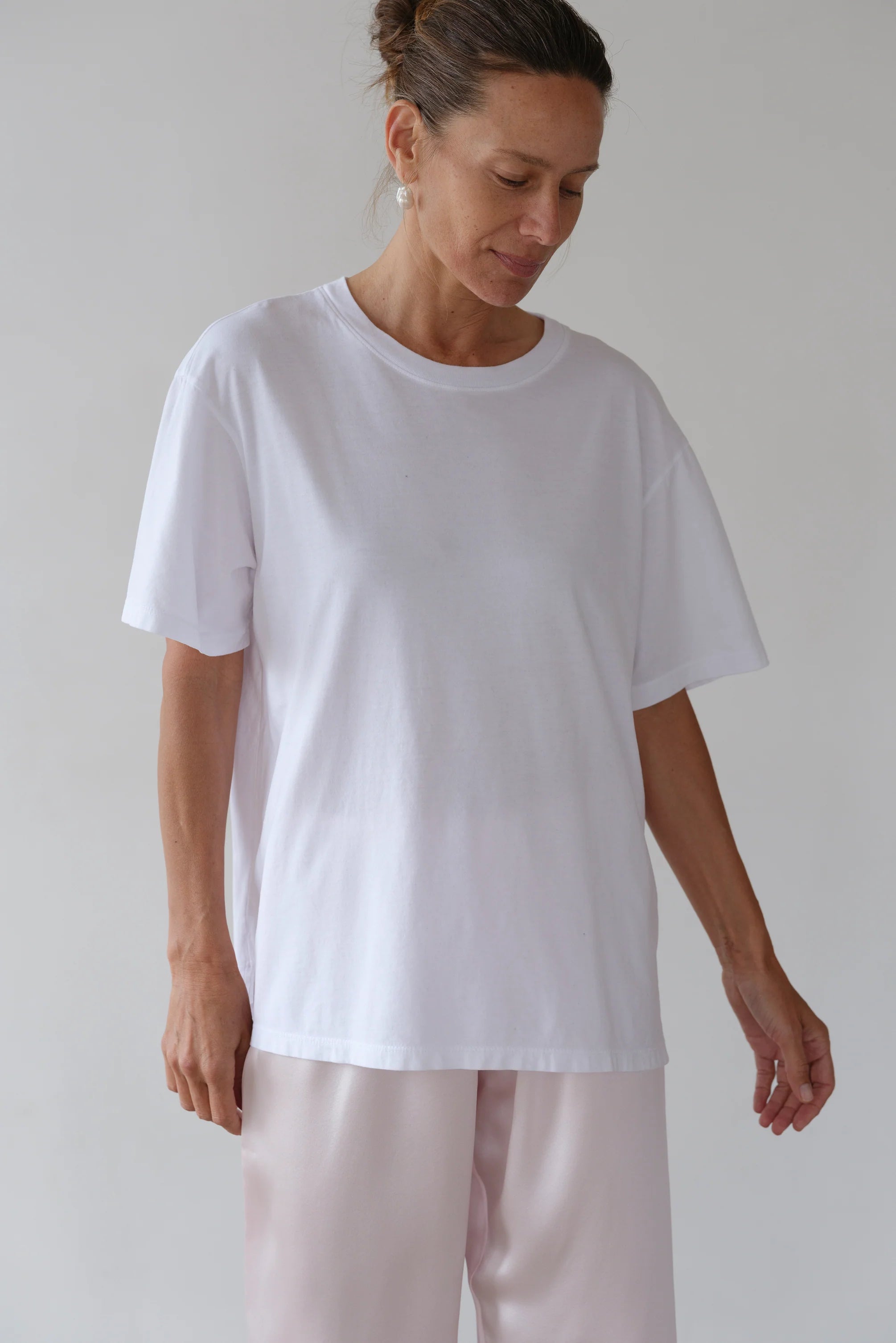 Donni Jersey Relaxed Tee in White | Shop Eleanor - Women's Boutique