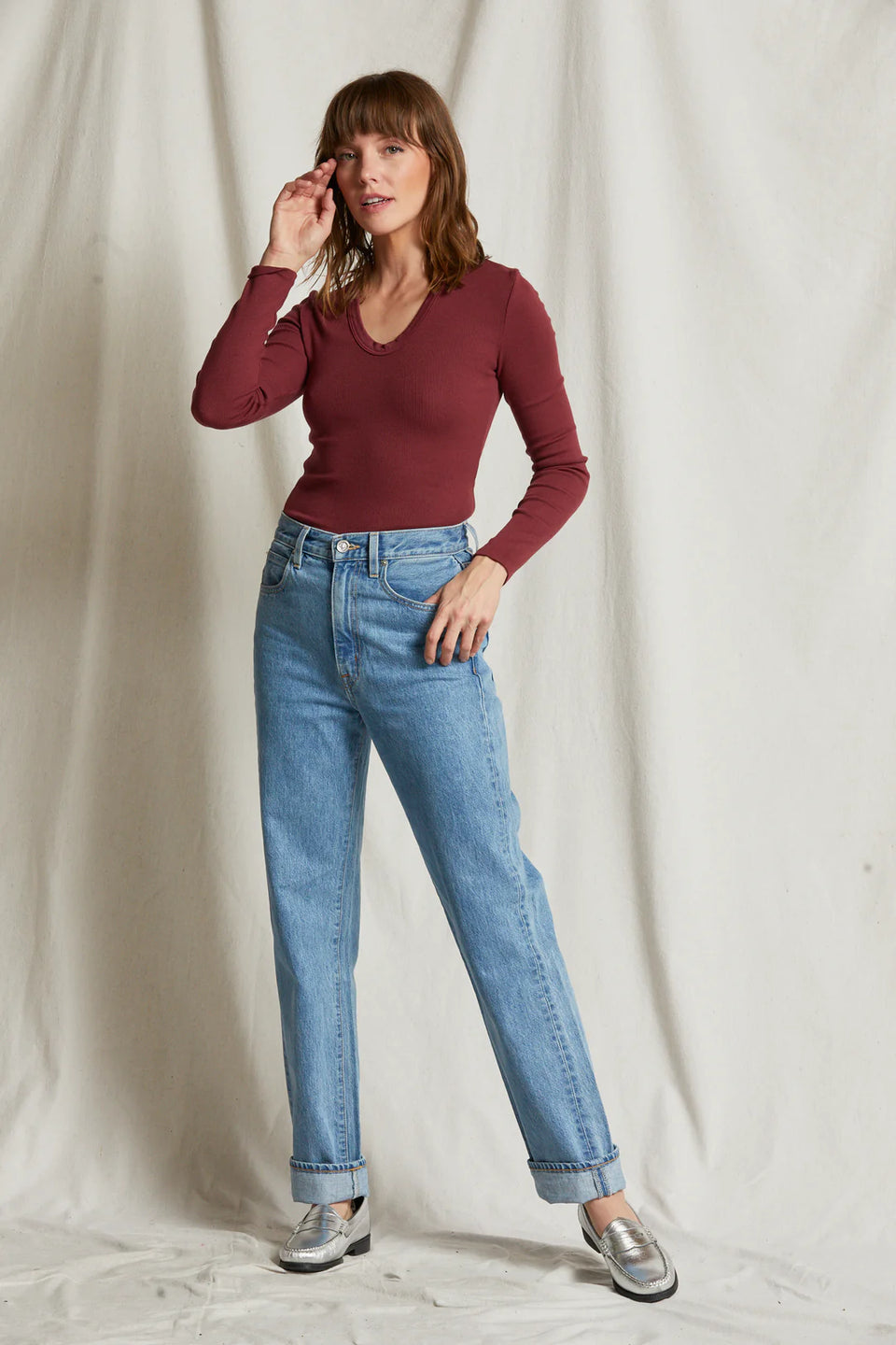 Perfect White Tee Robyn Top in Cranberry