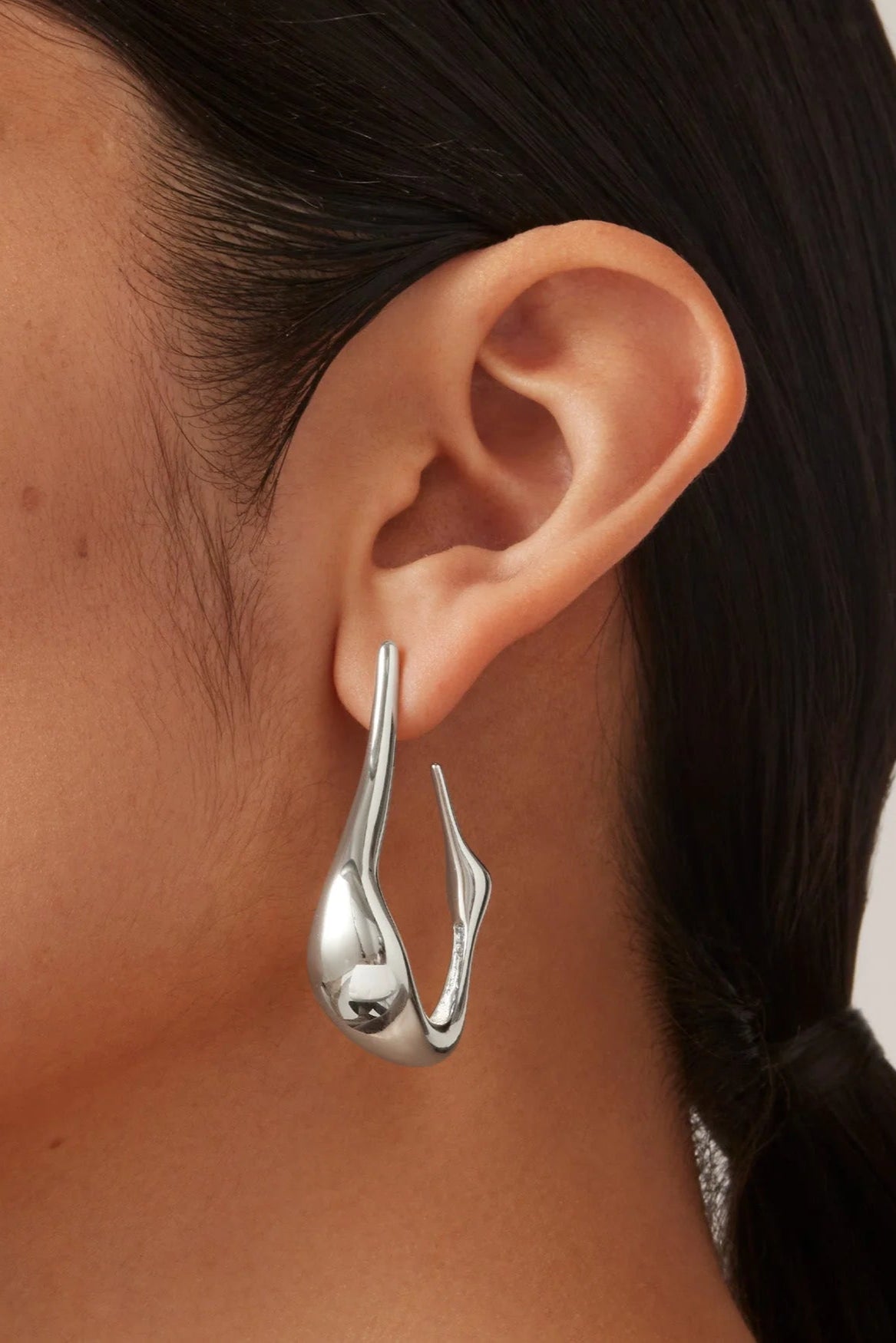 Jenny Bird Colette Medium Hoops in Silver | Shop Eleanor