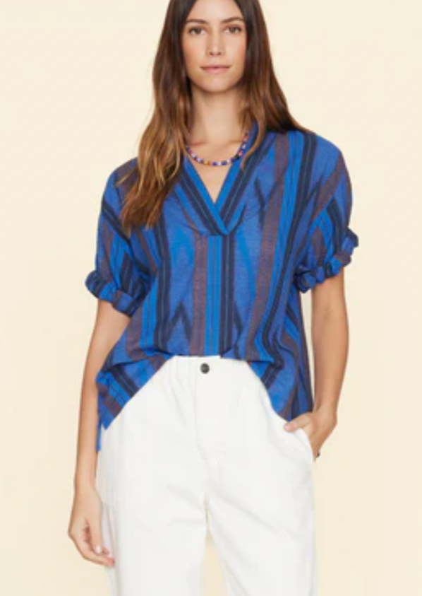 The Xírena Beau Shirt in Electric Blue 