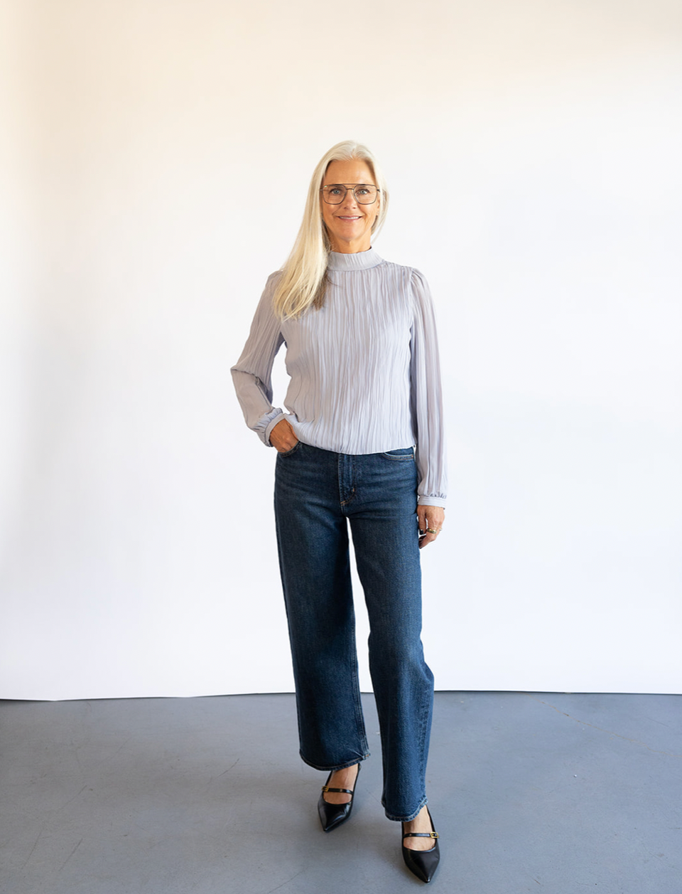 The Drew Gabin Top in Dove