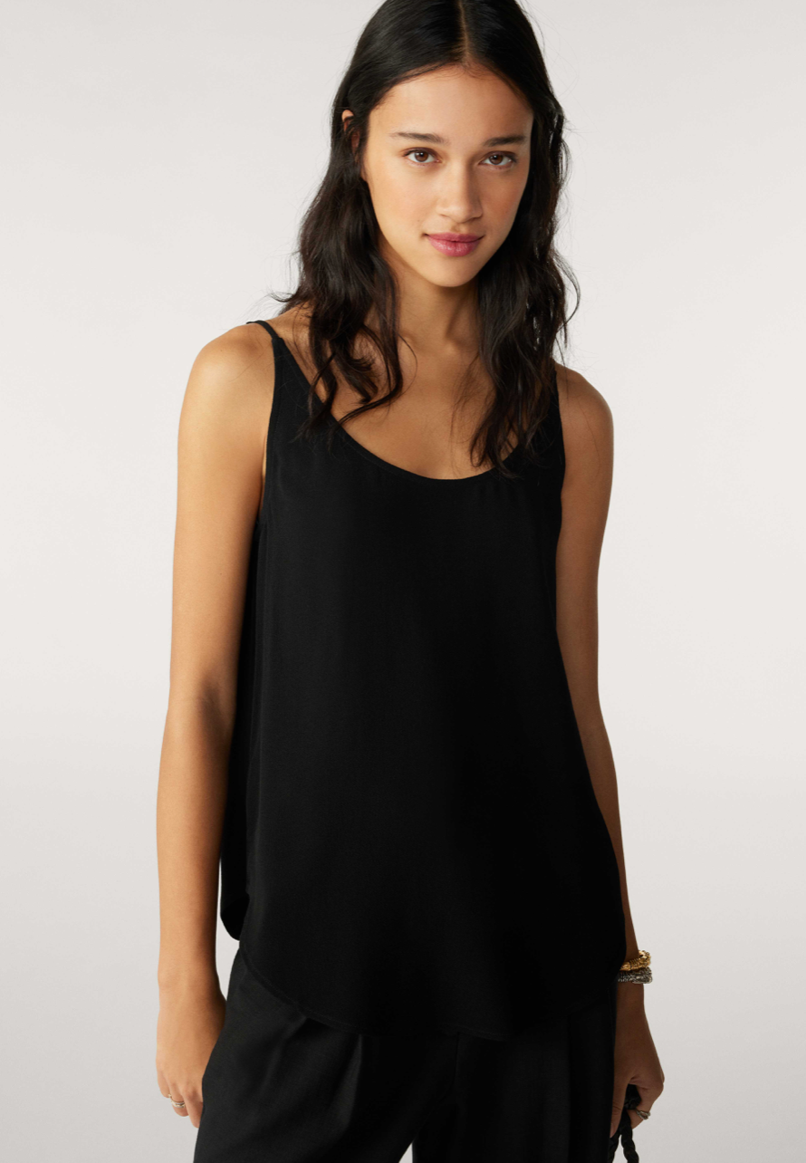 The BA&SH Loose-Fitting Figure Top in Noir