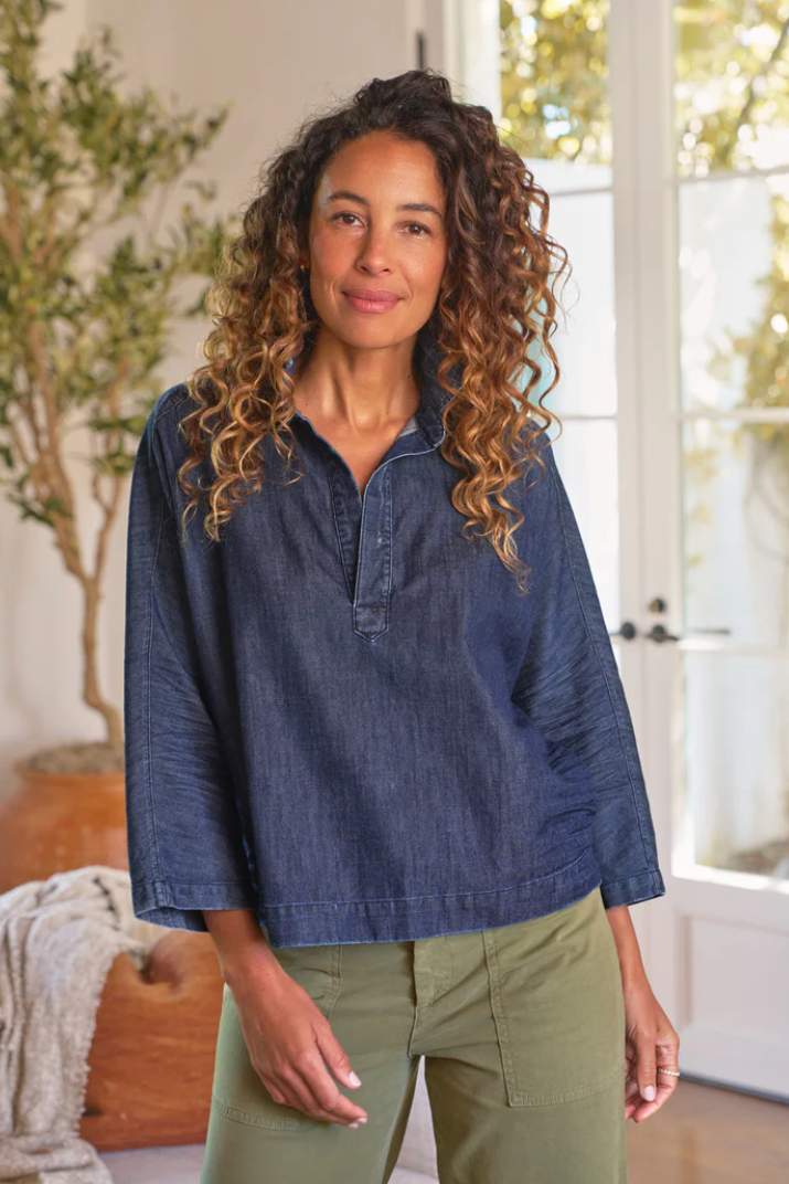 Frank & Eileen Popover Linen Shirt in Vintage Dark Wash | Shop Eleanor