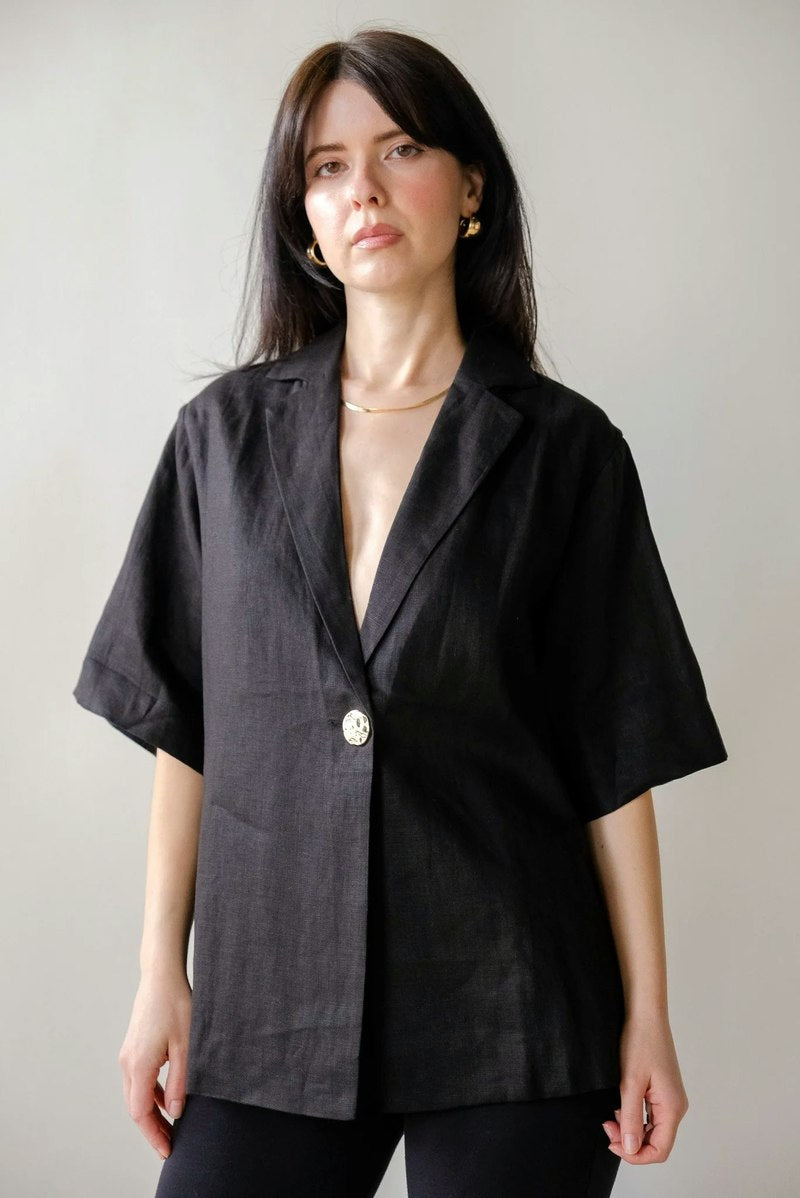 a.ren Winslet Top in Black | Shop Eleanor