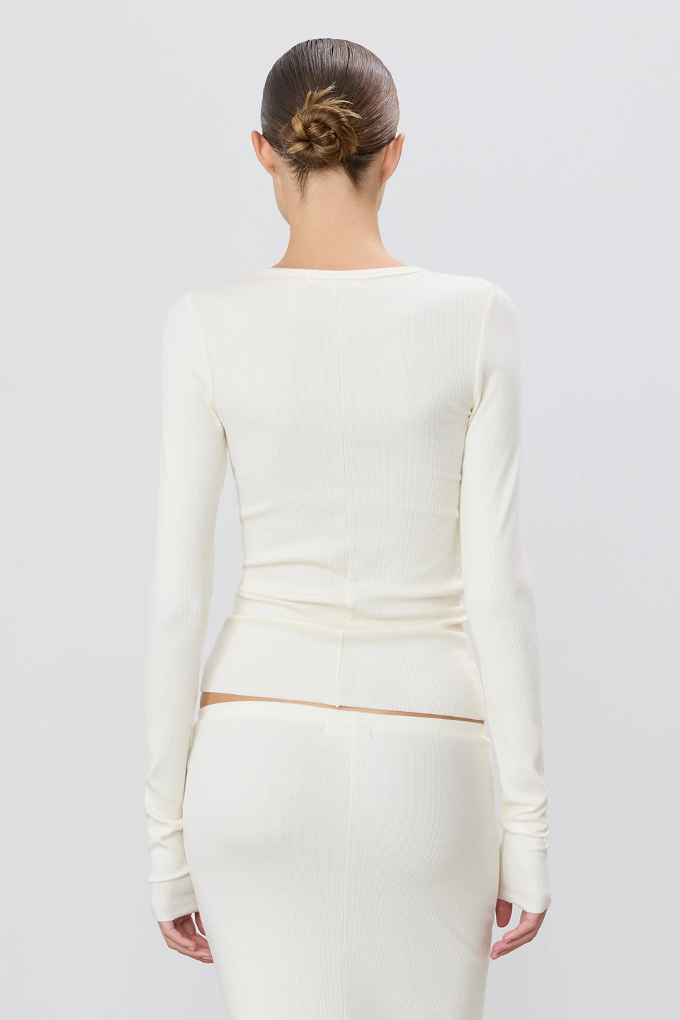 The Éterne Long Sleeve Fitted Top in Cream | Shop Eleanor 